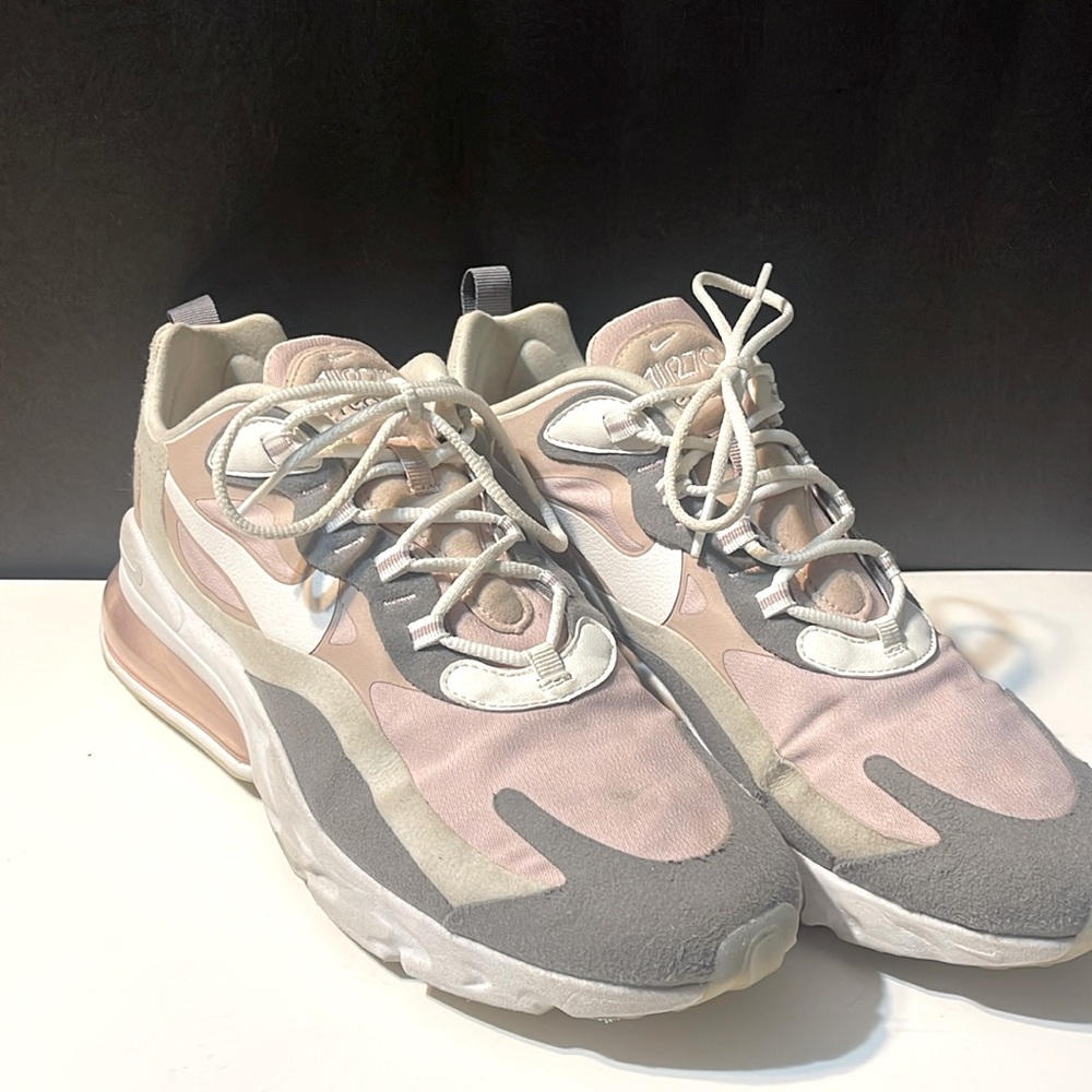 Nike Air 270 react sneakers